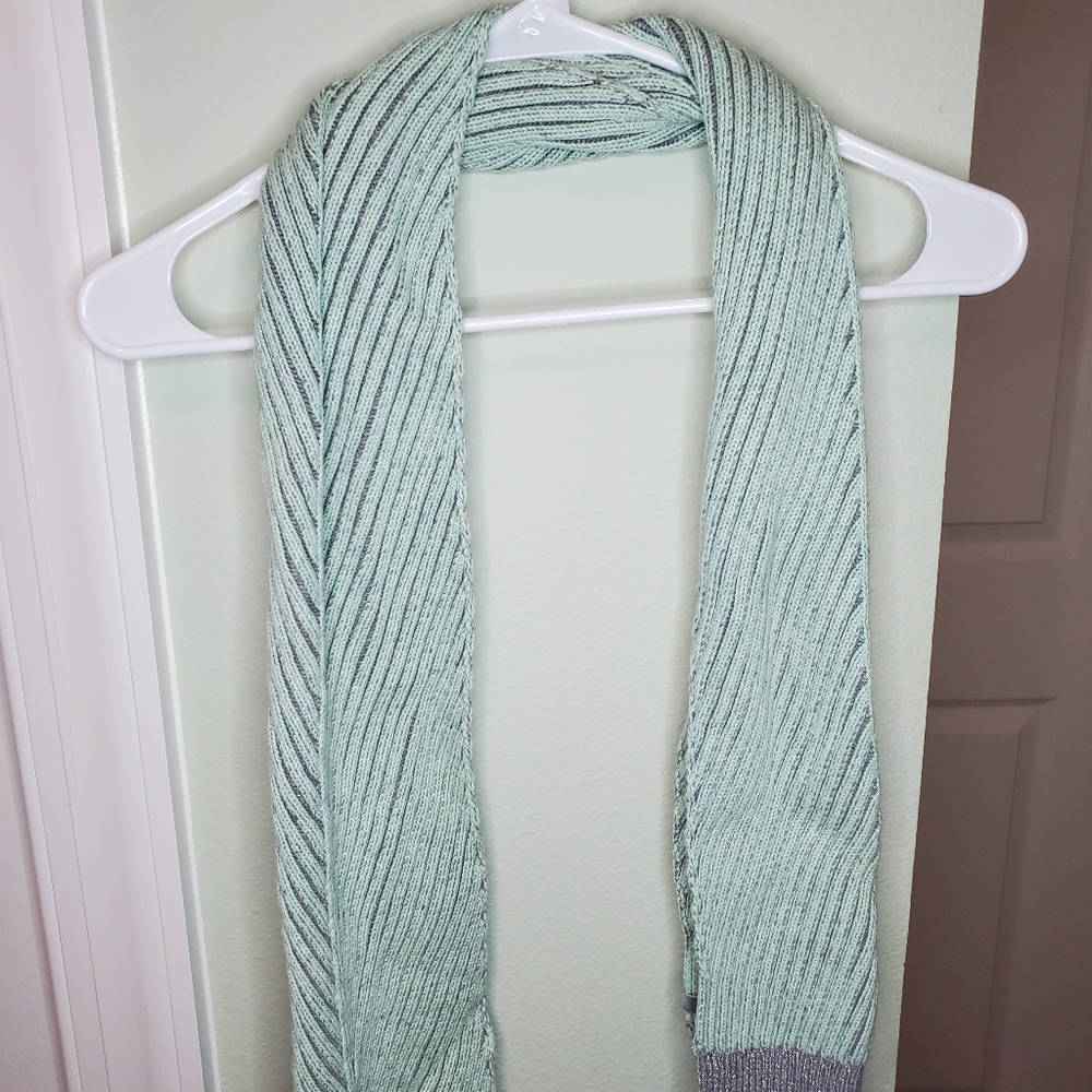 NWT IVIVVA BY LULULEMON NATURALLY NICE SCARF HTFT M/L MEDIUM LARGE